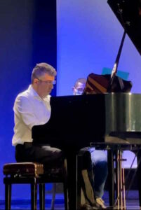 Prof. Luca Pricone maestro di pianoforte del Corpo Musicale VIllasanta